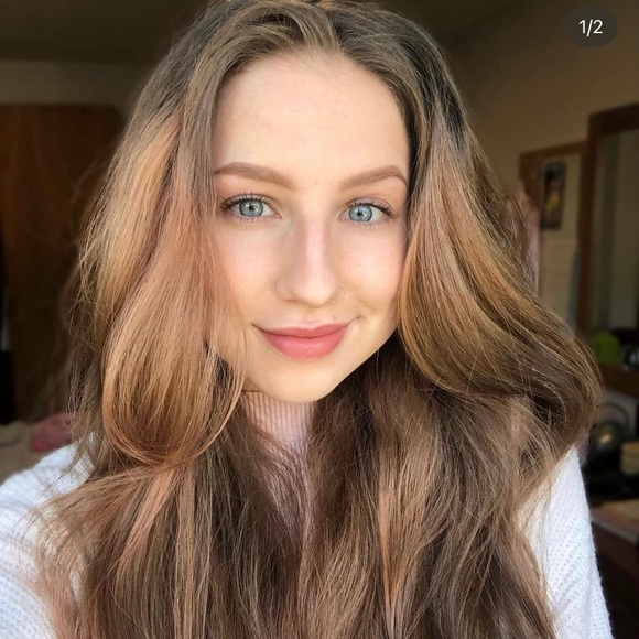 Meet your Posher, Maria - Picture 1 of 1